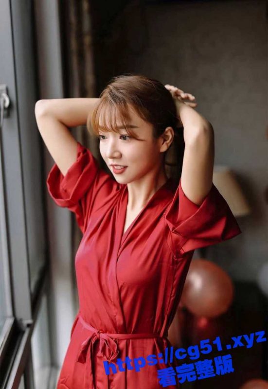 南京萨博有限公司前台 张语华 团建结束后直接拉到酒店被4P 她就像母狗一样很享受！-51吃瓜网