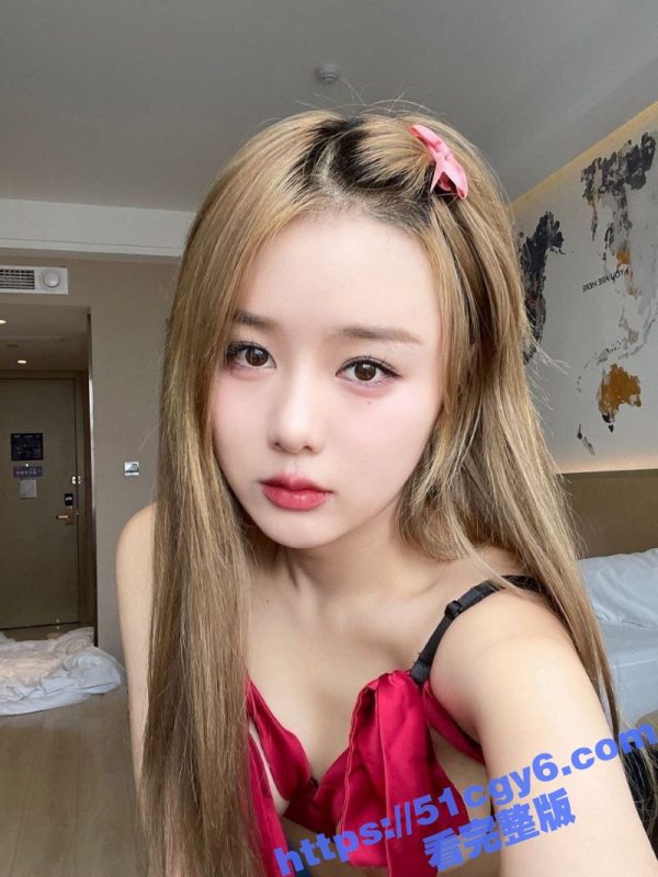 高颜值极品美女 yuyu 约炮富二代视频流出 姐妹花共同服侍富哥 极品翘臀被拍打调教 刺激感爆棚！-51吃瓜网