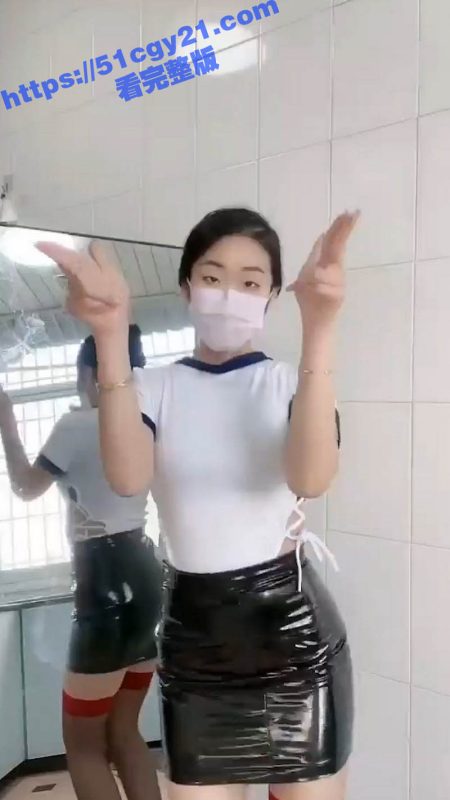 快手巨乳萝莉小惠子福利合集！圆润大奶在镜头前肆意晃动 肥美嫩逼各种自慰抽插 让人舍不得眨眼！-51吃瓜网