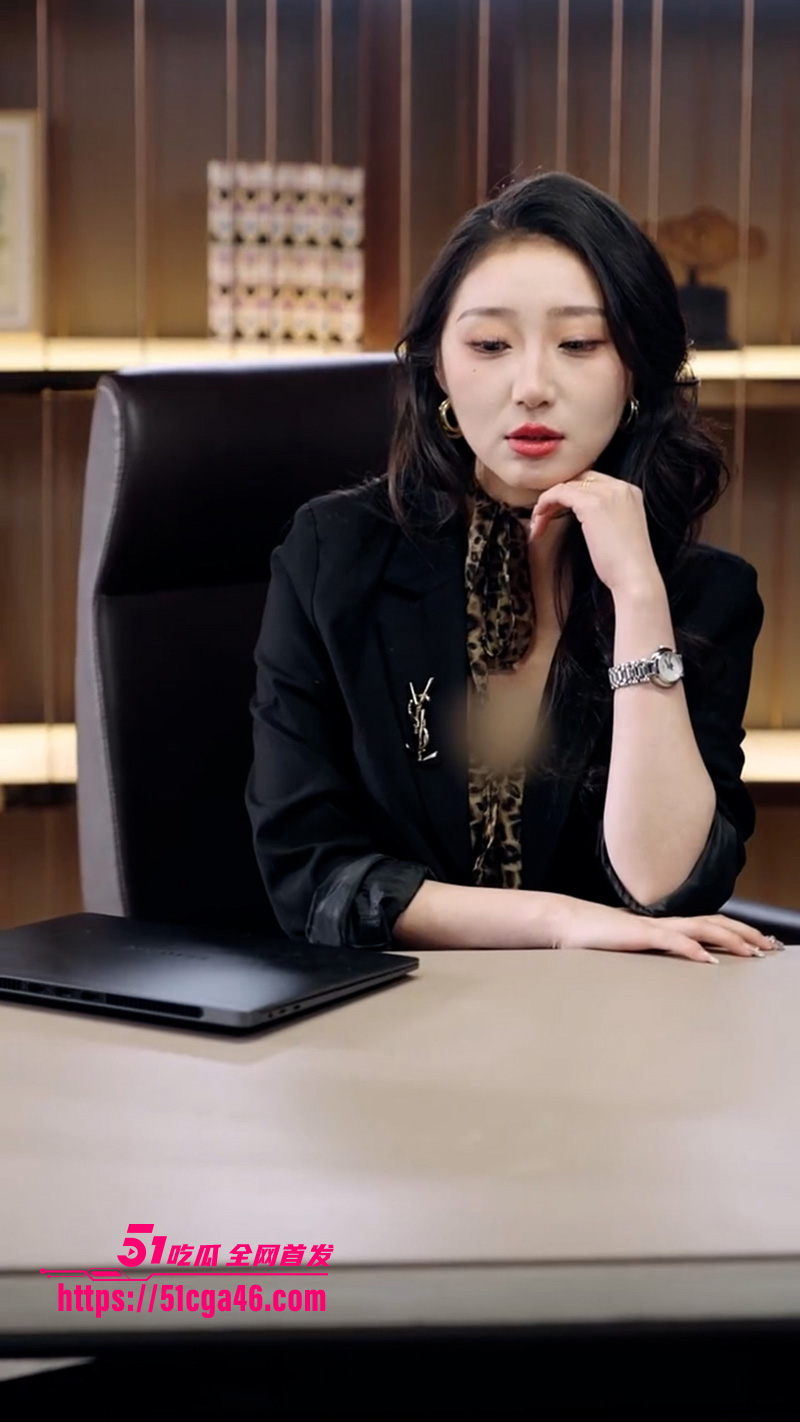 擦边短剧《今夕是何年》面对女上司的诱惑 他是否能把持得住！ - 51吃瓜网-51吃瓜网