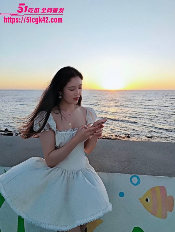 苏州母狗人妻 李沐 性爱视频曝光 被帽老公狂操嫩穴 骚浪呻吟高潮喷汁！-51吃瓜网