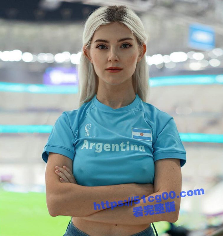 俄罗斯电视台记者伊娃·艾尔菲 下海拍片，00极品颜值白虎一线天嫩逼，被操到白浆直流-51吃瓜网