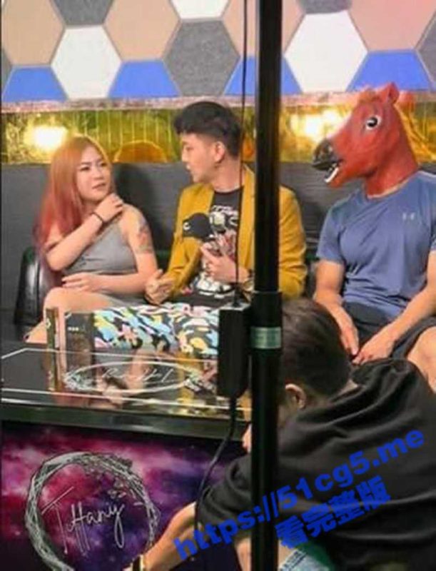 台湾路人节目 小哥哥艾理 携手台湾新晋男优 邓佳华 网红好友 苏离 大战 节目会员台中小种马-51吃瓜网