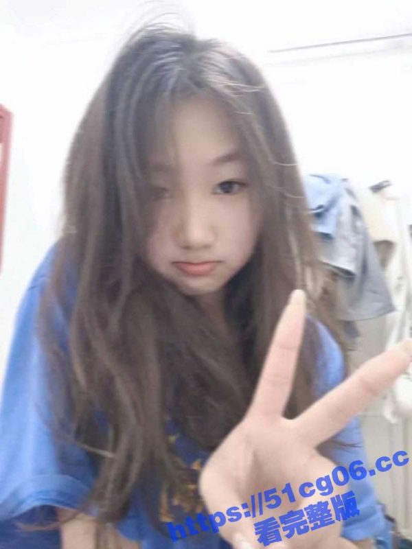 南方科技大学护理系的小母狗 自拍自摸视频被男友投稿曝光 在宿舍全裸自拍 非常性感-51吃瓜网