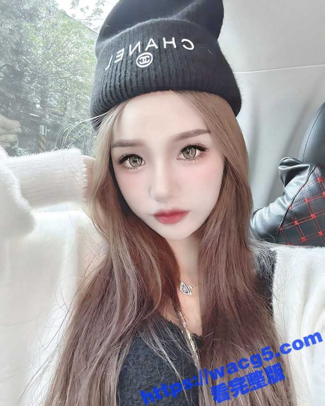 神颜美女黄妤曦 身材修长美腿诱人 大奶翘臀的性感女神 卖力的为男友口交 女上位乘骑 疯狂扭胯不停淫叫-51吃瓜网