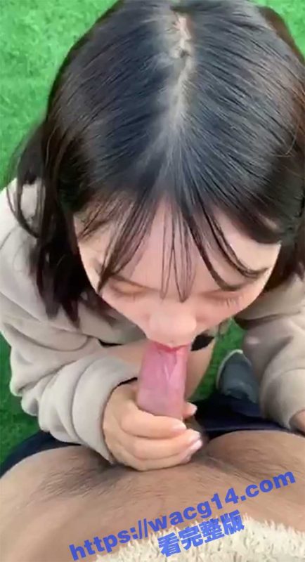 清纯颜值学生妹 白嫩美乳极品无毛白虎嫩穴 口交男友大肉棒 激战后入爆操内射！-51吃瓜网