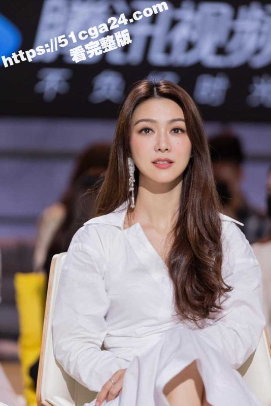 香港最后一个少女 薛凯琪 与富豪黑人男友同居3年多次出入酒店 性爱视频大曝光 兔子警官激战黑屌炸翻全网!-51吃瓜网