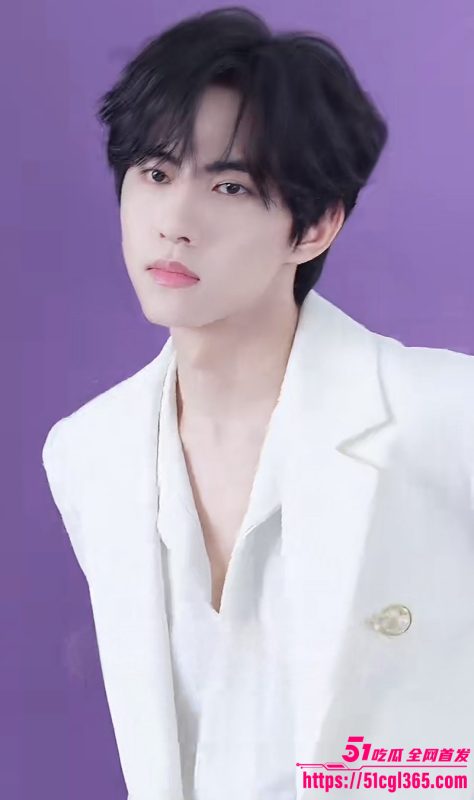 04年偶像派演员 刘轩丞 再曝黑料 酒吧撩妹操粉 凌晨带在校女粉丝酒店约炮 炮王称号名副其实!-51吃瓜网